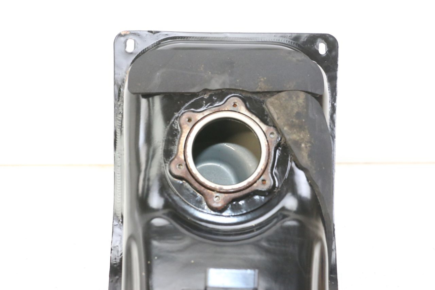 photo de DEPOSITO FUEL KYMCO X-TOWN XTOWN 125 (2016 - 2021) - Primer plano técnico