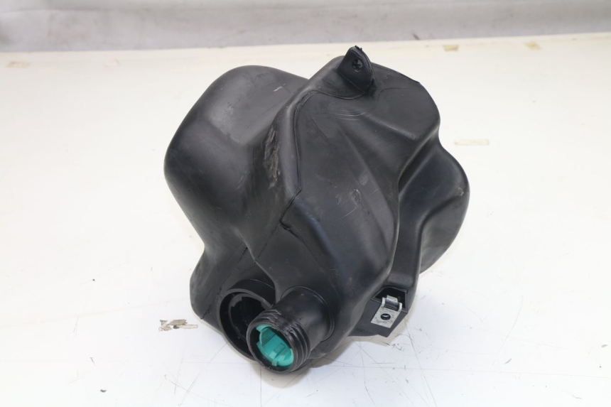 photo de DEPOSITO FUEL PIAGGIO LIBERTY 2T 50 (2009 - 2013) - Detalle de la pieza