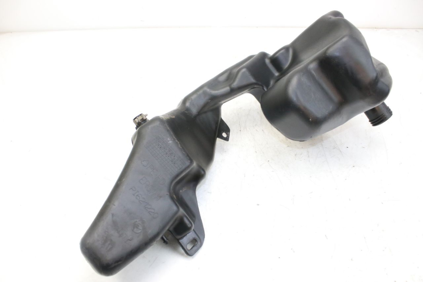 photo de DEPÓSITO DE COMBUSTIBLE PIAGGIO LIBERTY 4T 50 (2004 - 2008) - Detalle de la pieza