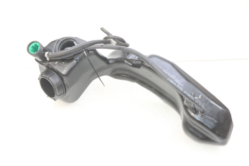 photo de DEPÓSITO DE COMBUSTIBLE PIAGGIO LIBERTY IGET 4T 50 (2015 - 2020) - Otra perspectiva