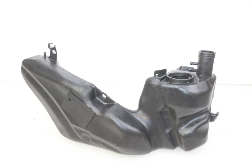 photo de DEPÓSITO DE COMBUSTIBLE PIAGGIO LIBERTY IGET 4T 50 (2015 - 2020) - Primer plano técnico