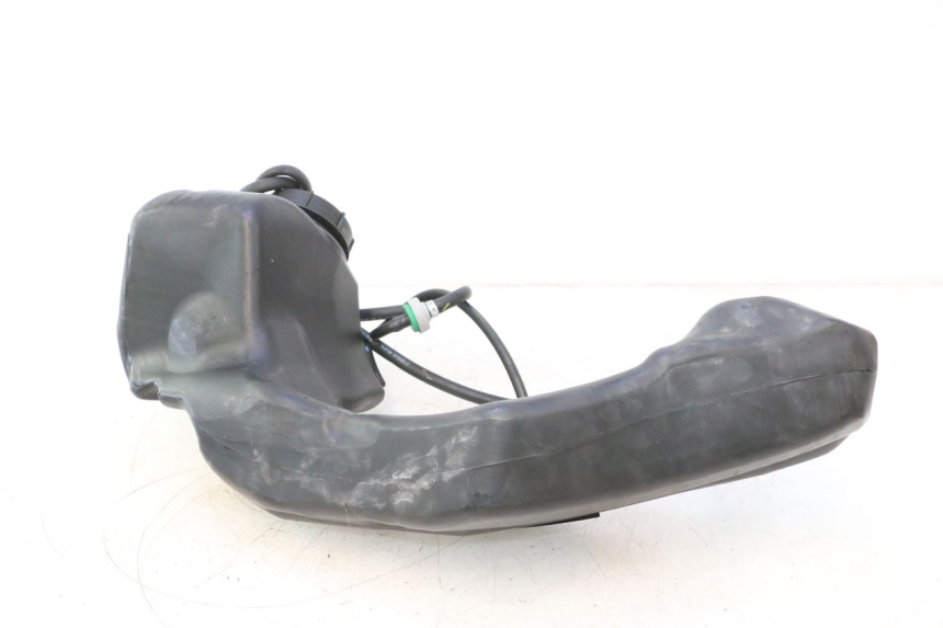 photo de DEPÓSITO DE COMBUSTIBLE PIAGGIO LIBERTY IGET 4T 50 (2015 - 2020) - Primer plano técnico