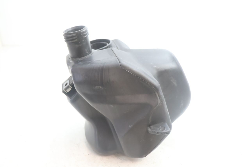 photo de DEPOSITO FUEL PIAGGIO LIBERTY 50 (1998 - 2003) - Detalle de la pieza