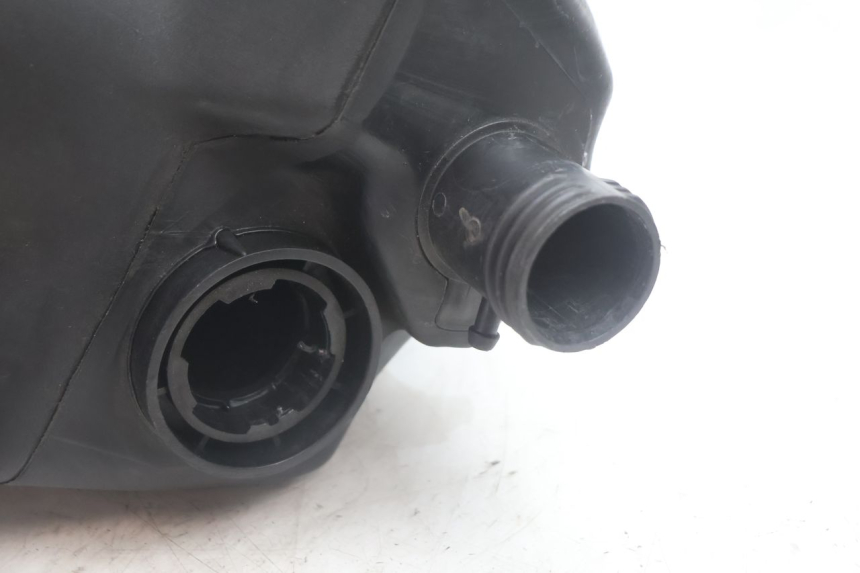 photo de DEPOSITO FUEL PIAGGIO LIBERTY 50 (1998 - 2003) - Vista general del producto