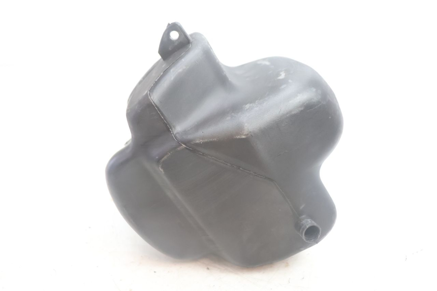 photo de DEPOSITO FUEL PIAGGIO LIBERTY 50 (1998 - 2003) - Detalles de los puntos de fijación