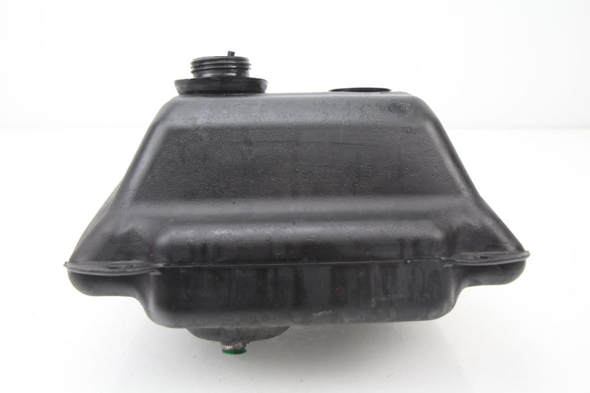 photo de DEPOSITO FUEL PEUGEOT LOOXOR 50 (2001 - 2004) - Primer plano técnico