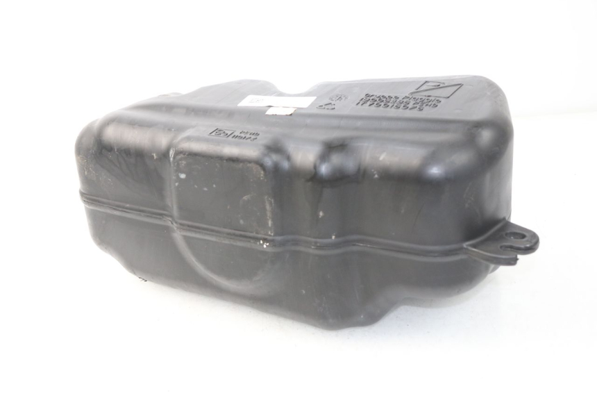 photo de DEPOSITO FUEL PIAGGIO MP3 HPE 500 (2019 - 2022) - Detalle de la pieza