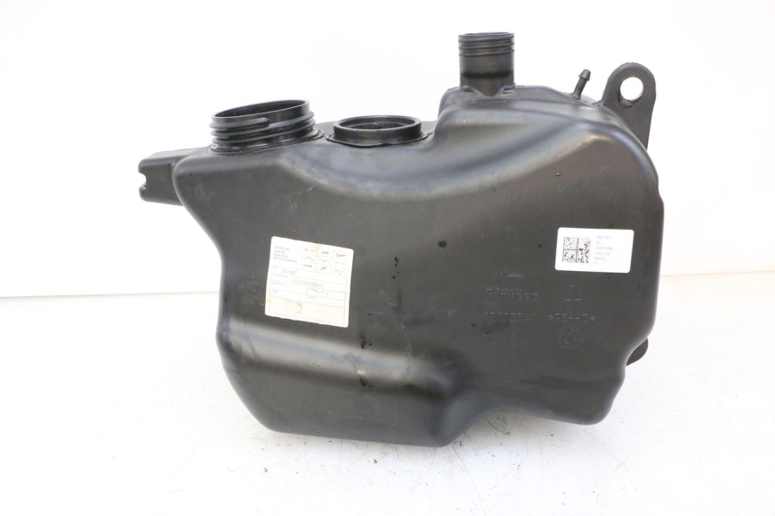 photo de DEPOSITO FUEL PIAGGIO MP3 HPE 310 (2024 - 2025) - Primer plano técnico