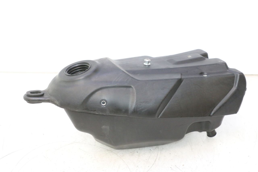 photo de DEPOSITO FUEL RIEJU MRT PRO SUPERMOTARD 50 (2007 - 2018) - Detalle de la pieza