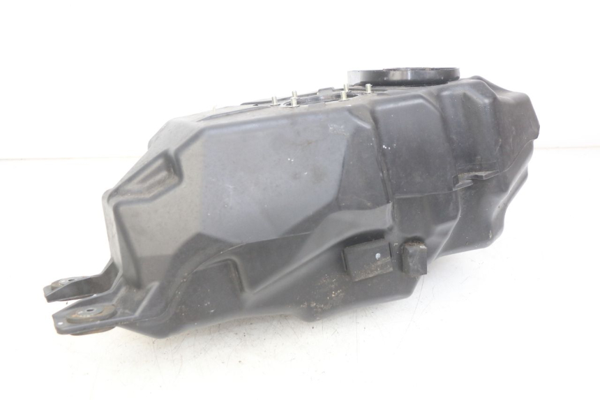 photo de DEPÓSITO DE COMBUSTIBLE YAMAHA MT ABS 125 (2014 - 2018) - Primer plano técnico
