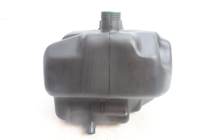 photo de DEPOSITO FUEL YAMAHA NEO'S NEOS 2T 50 (1998 - 2007) - Primer plano técnico