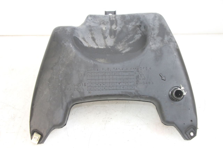 photo de DEPóSITO DE COMBUSTIBLE PIAGGIO NEW TYPHOON 50 (2018 - 2021) - Primer plano técnico