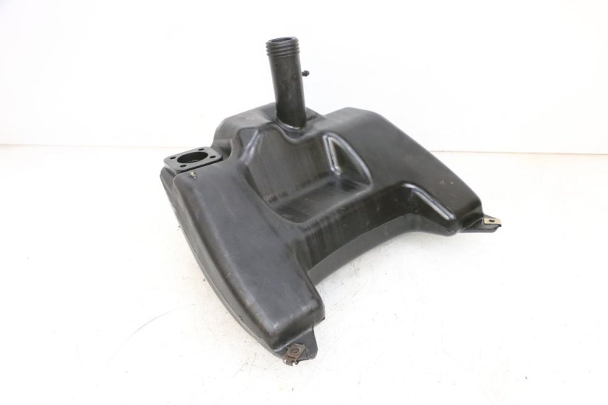 photo de DEPóSITO DE COMBUSTIBLE PIAGGIO NEW TYPHOON 50 (2018 - 2021) - Otra perspectiva