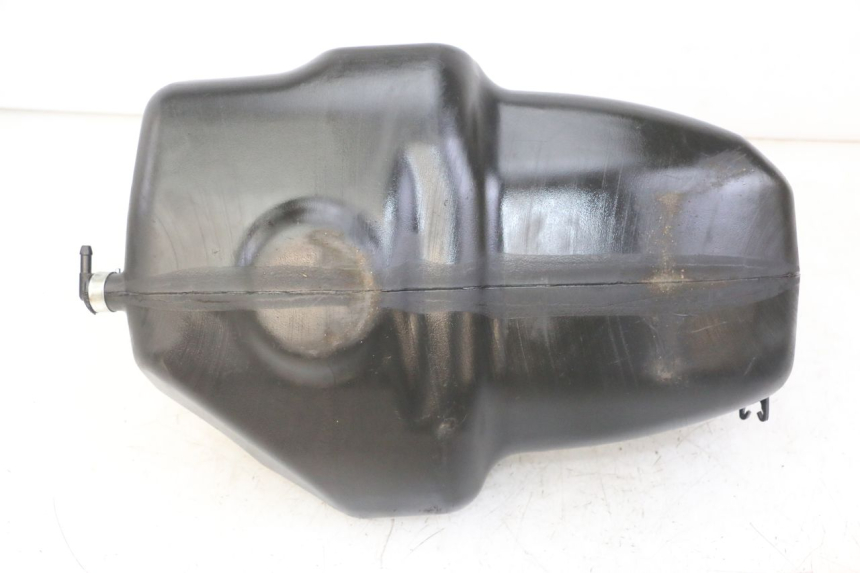 photo de DEPOSITO FUEL PIAGGIO NRG POWER PUREJET 50 (2018 - 2021) - Primer plano técnico