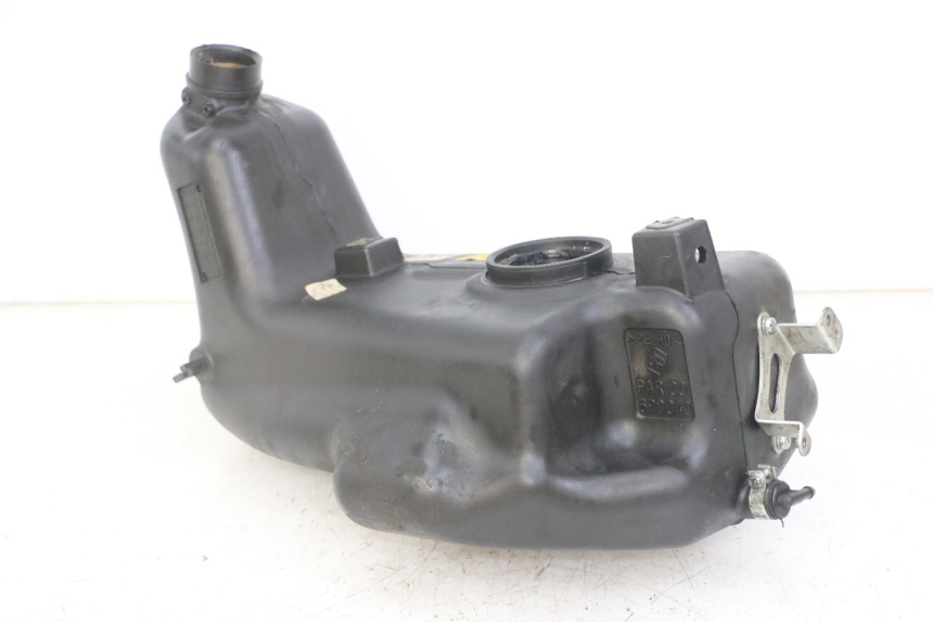 photo de DEPOSITO FUEL PIAGGIO NRG POWER PUREJET 50 (2018 - 2021) - Primer plano técnico
