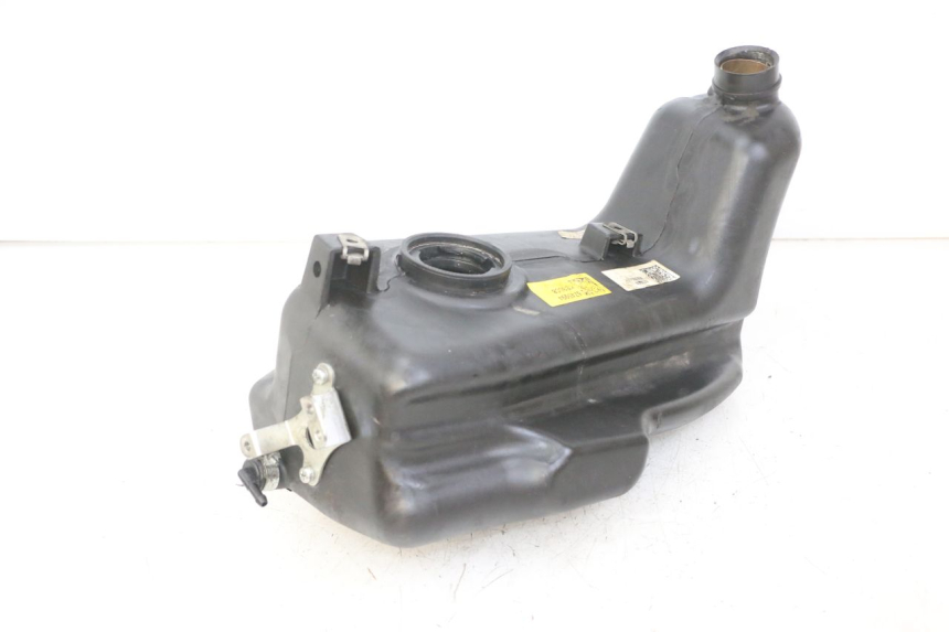 photo de DEPOSITO FUEL PIAGGIO NRG POWER PUREJET 50 (2018 - 2021) - Detalles de los puntos de fijación