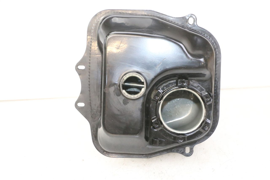 photo de DEPOSITO FUEL JM MOTORS OLDIES GT 4T 50 (2018 - 2025) - Otra perspectiva