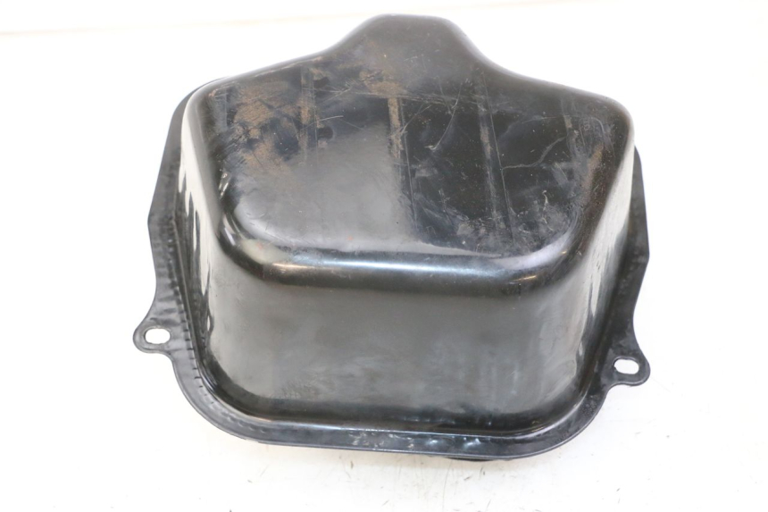 photo de DEPOSITO FUEL JM MOTORS OLDIES GT 4T 50 (2018 - 2025) - Primer plano técnico