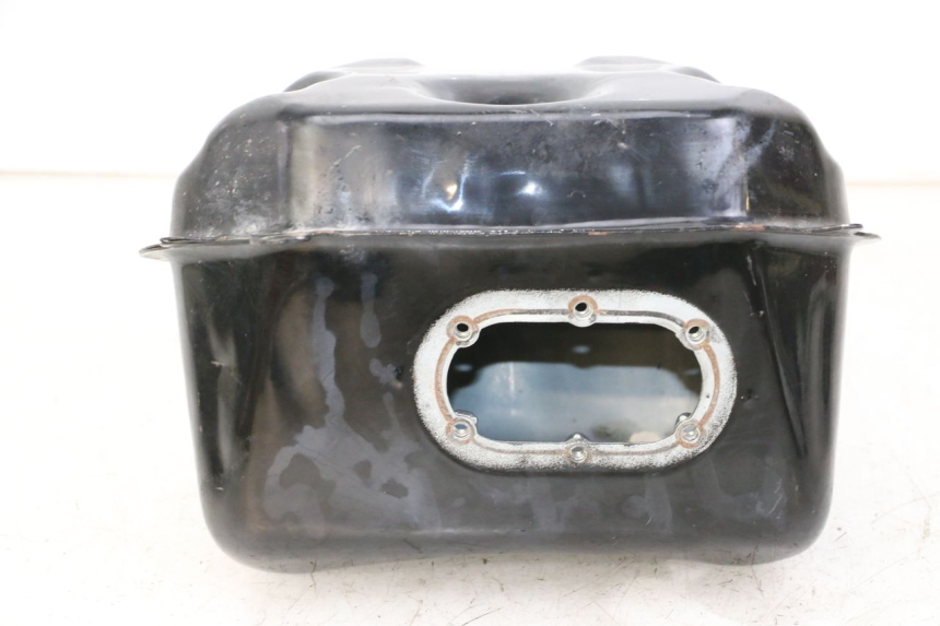 photo de DEPOSITO FUEL JM MOTORS OLDIES GT 4T 50 (2018 - 2025) - Primer plano técnico