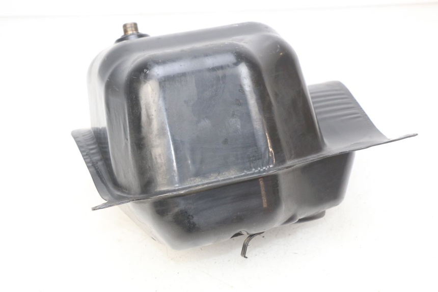 photo de DEPÓSITO DE COMBUSTIBLE SYM ORBIT 2 2T 50 (2008 - 2018) - Detalle de la pieza