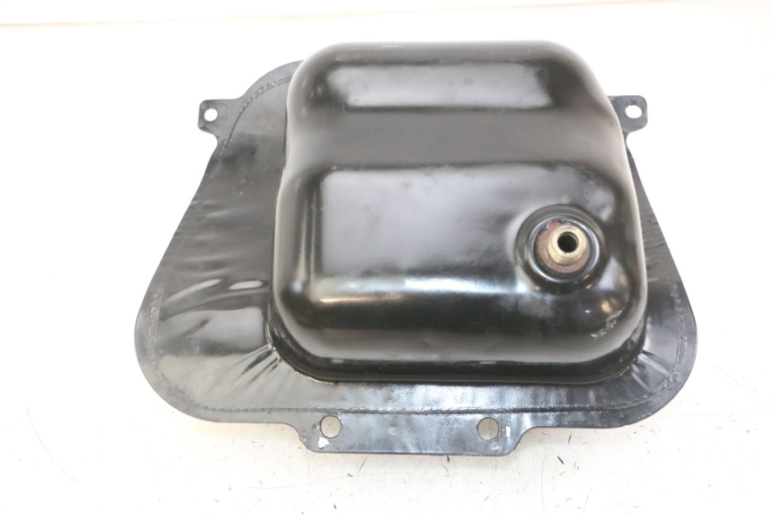 photo de DEPÓSITO DE COMBUSTIBLE SYM ORBIT 2 4T 50 (2008 - 2017) - Primer plano técnico