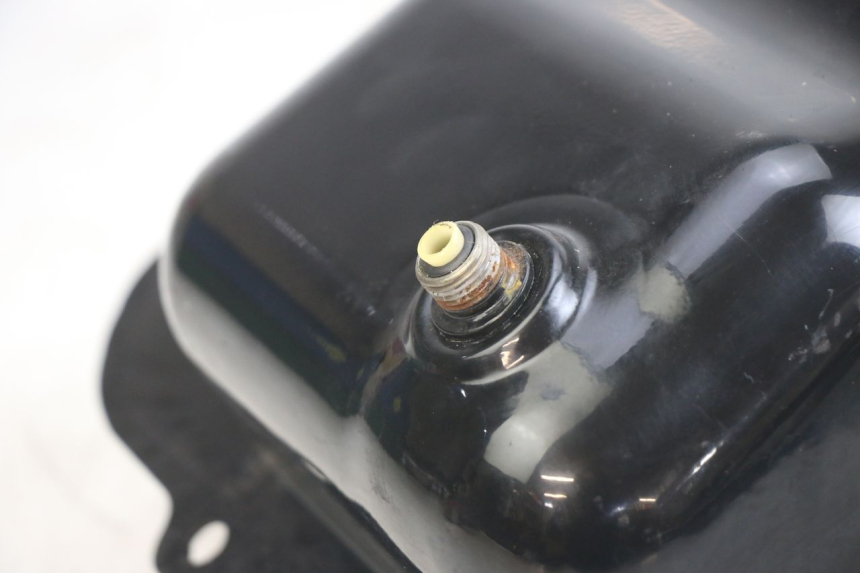 photo de DEPÓSITO DE COMBUSTIBLE SYM ORBIT 2 TS 2T 50 (2011 - 2016) - Zoom estado de uso