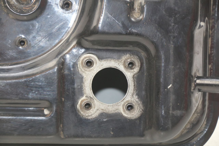 photo de DEPÓSITO DE COMBUSTIBLE SYM ORBIT III 3 4T 50 (2018 - 2021) - Detalle de la pieza