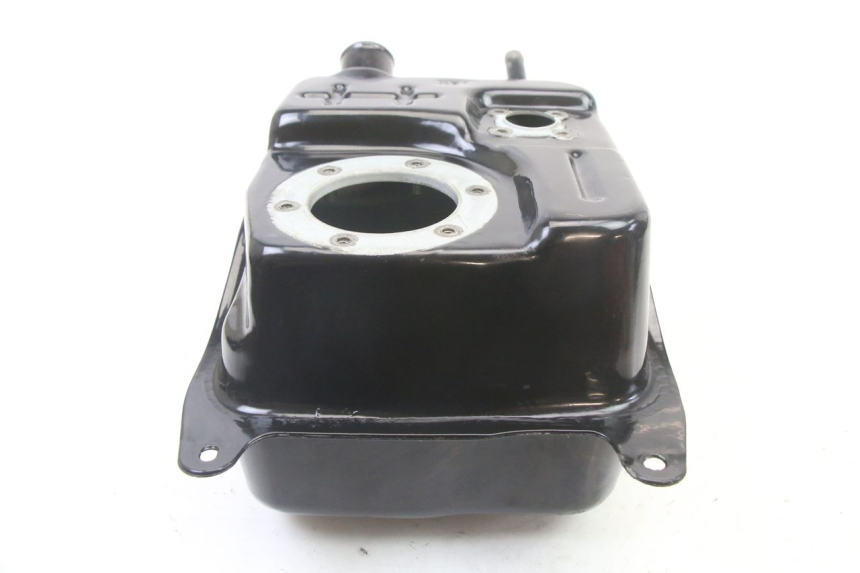 photo de DEPOSITO FUEL SYM ORBIT III 3 4T 50 (2021 - 2025) - Otra perspectiva