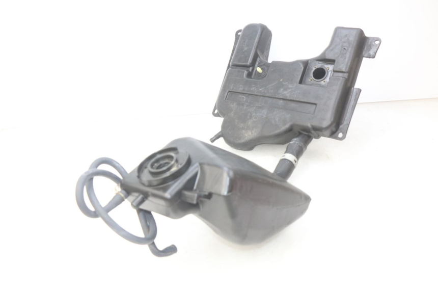 photo de DEPÓSITO DE COMBUSTIBLE KYMCO PEOPLE 250 (2004 - 2008) - Detalle de la pieza
