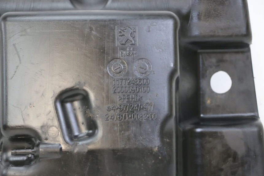 photo de DEPOSITO FUEL PEUGEOT SPEEDFIGHT 3 LC 2T 50 (2009 - 2015) - Detalle de la pieza