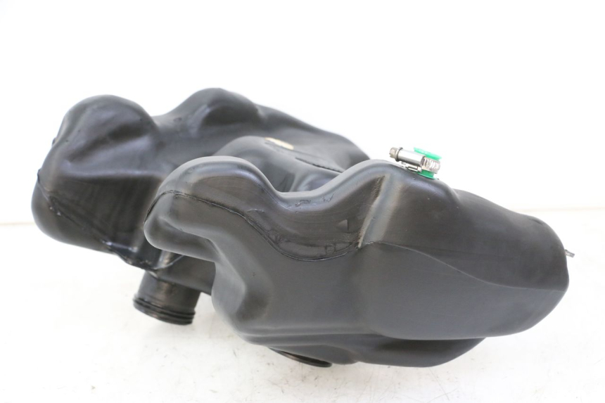 photo de DEPOSITO FUEL PEUGEOT TREKKER TKR 50 (2005 - 2014) - Detalle de la pieza