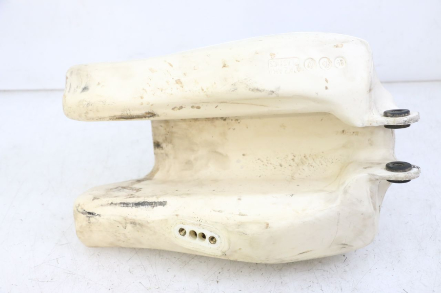 photo de DEPÓSITO DE COMBUSTIBLE YAMAHA PW 80 (1983 - 2014) - Primer plano técnico