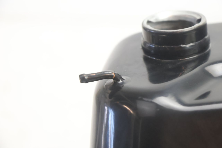 photo de DEPOSITO FUEL JM MOTORS R-MAX TECH 50 (2024 - 2026) - Detalle de la pieza