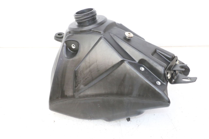 photo de DEPÓSITO DE COMBUSTIBLE APOLLO RFZ 125 - Vista principal