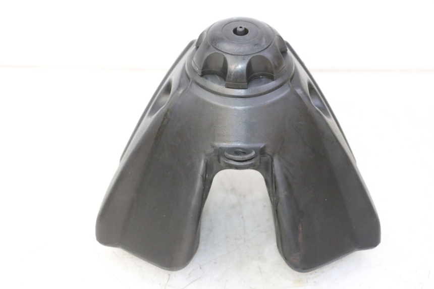 photo de DEPÓSITO DE COMBUSTIBLE APOLLO RFZ 125 - Detalles de los puntos de fijación