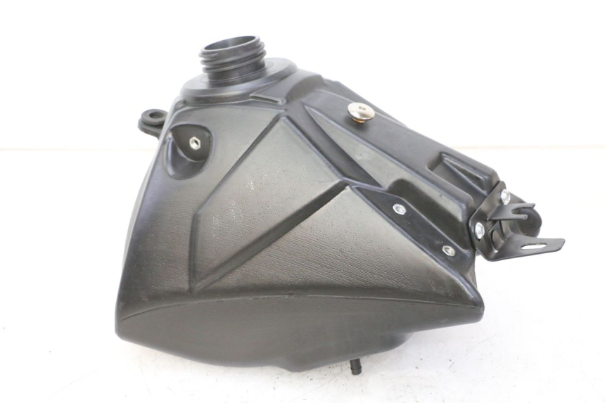 photo de DEPÓSITO DE COMBUSTIBLE APOLLO RFZ 125 - Vista principal