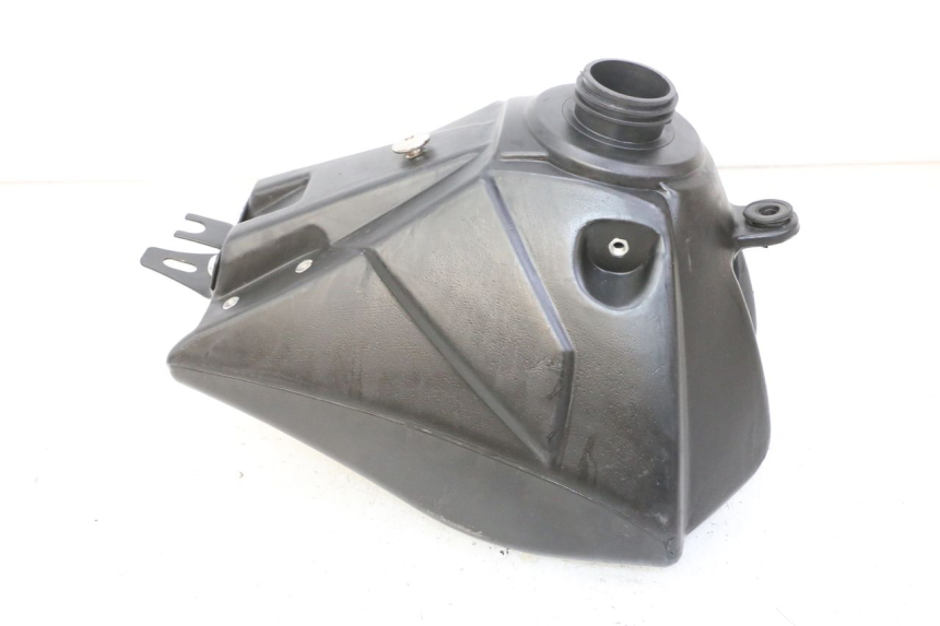 photo de DEPÓSITO DE COMBUSTIBLE APOLLO RFZ 125 - Otra perspectiva