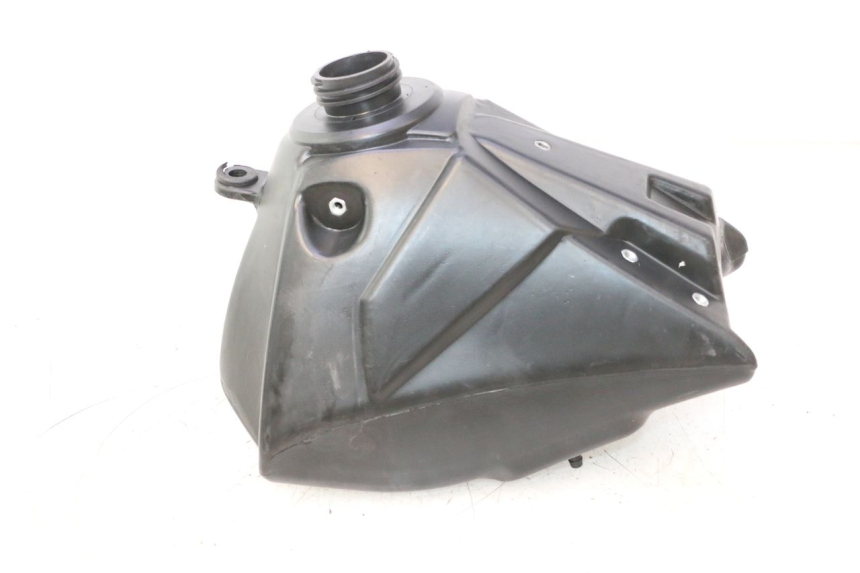 photo de DEPóSITO DE COMBUSTIBLE APOLLO RFZ 150 - Detalle de la pieza