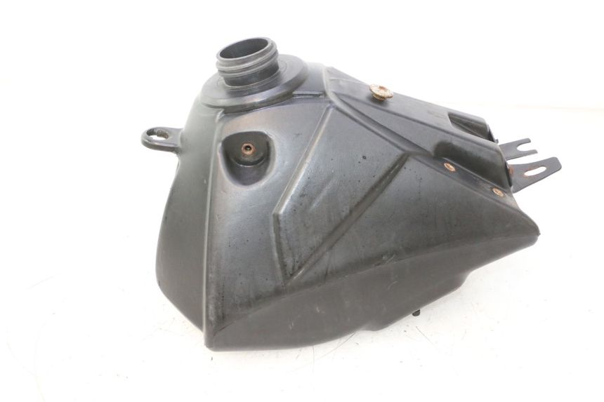 photo de DEPOSITO FUEL APOLLO RFZ 140 - Otra perspectiva