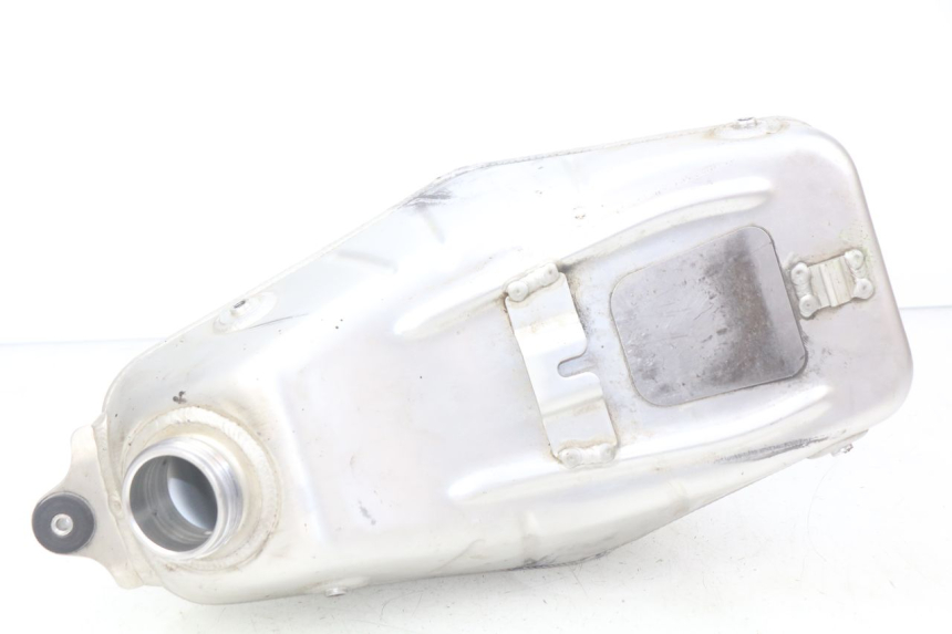 photo de DEPóSITO DE COMBUSTIBLE SUZUKI RM-Z RMZ 250 (2010 - 2016) - Detalles de los puntos de fijación