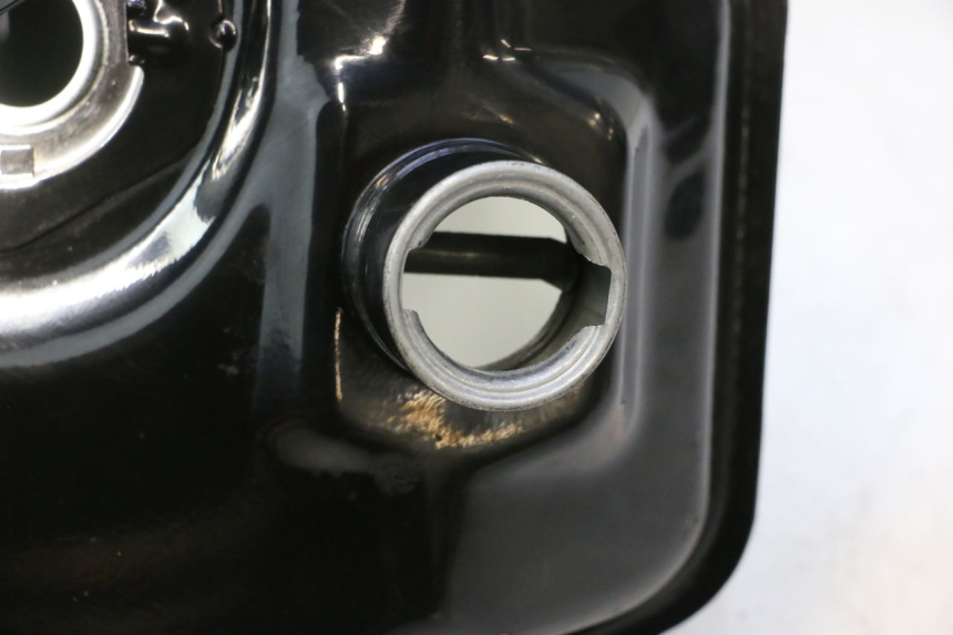 photo de DEPÓSITO DE COMBUSTIBLE TNT MOTOR ROMA 10' 4T 50 (2007 - 2018) - Detalle de la pieza
