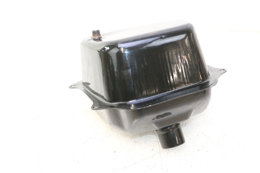 photo de DEPÓSITO DE COMBUSTIBLE TNT MOTOR ROMA 10' 4T 50 (2007 - 2018) - Otra perspectiva