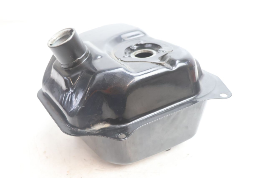 photo de DEPOSITO FUEL TNT MOTOR ROMA 12' 2T 50 (2007 - 2018) - Detalle de la pieza
