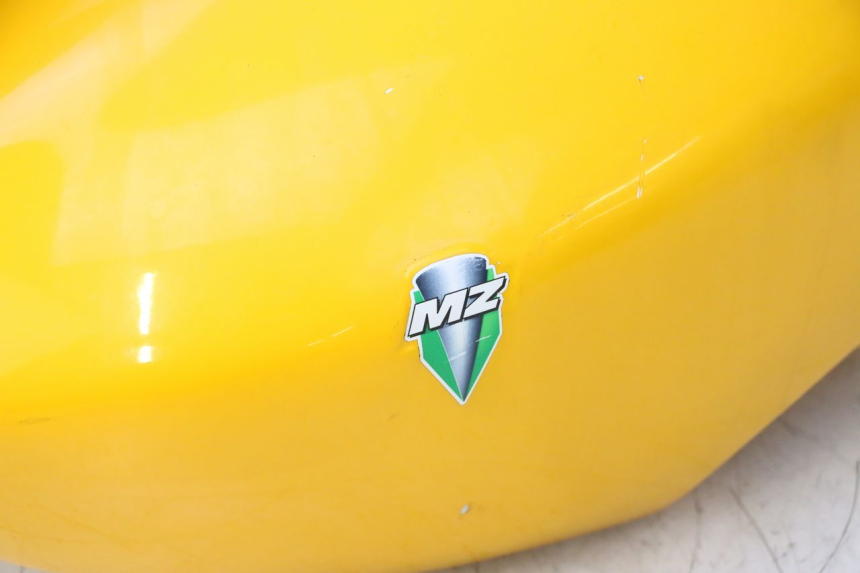 photo de DEPOSITO FUEL MZ RT 125 (2000 - 2008) - Zoom sobre los componentes