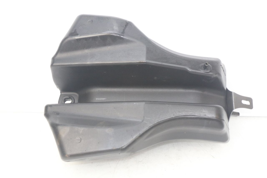 photo de DEPÓSITO DE COMBUSTIBLE APOLLO RXF 125 - Primer plano técnico