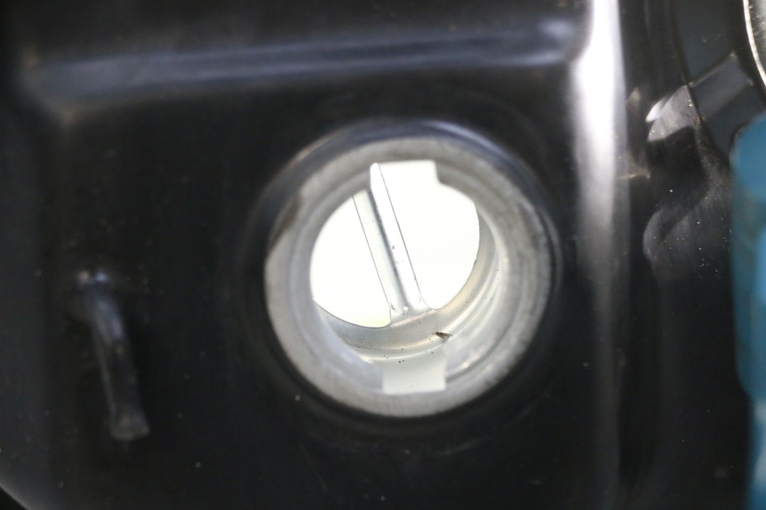 photo de DEPOSITO FUEL JM MOTORS SANTANA EVO 50 (2024 - 2026) - Otra perspectiva