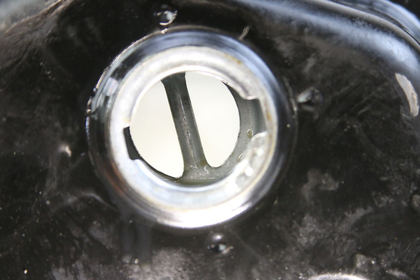 photo de DEPÓSITO DE COMBUSTIBLE JM MOTORS SANTANA 50 (2014 - 2023) - Zoom estado de uso