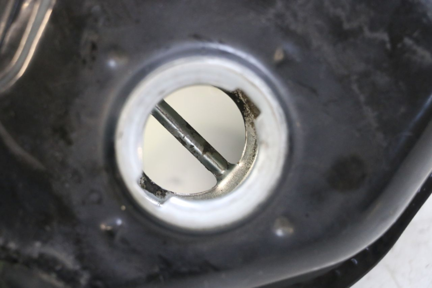 photo de DEPÓSITO DE COMBUSTIBLE JM MOTORS SANTANA 50 (2014 - 2023) - Detalle de la pieza