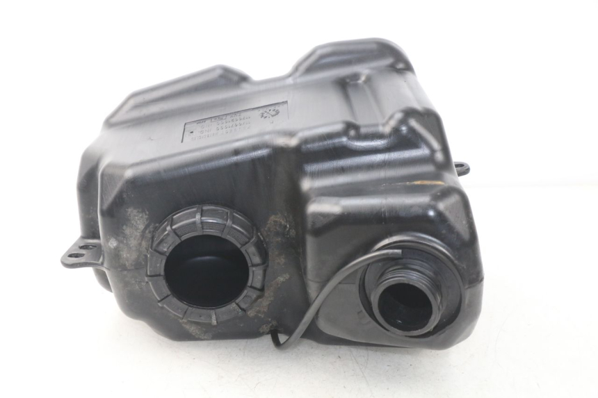 photo de DEPOSITO FUEL PEUGEOT SATELIS 125 (2013 - 2018) - Zoom estado de uso