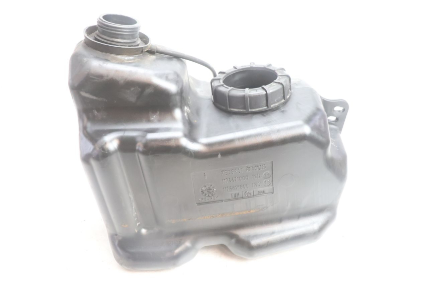 photo de DEPOSITO FUEL PEUGEOT SATELIS 125 (2006 - 2009) - Zoom estado de uso